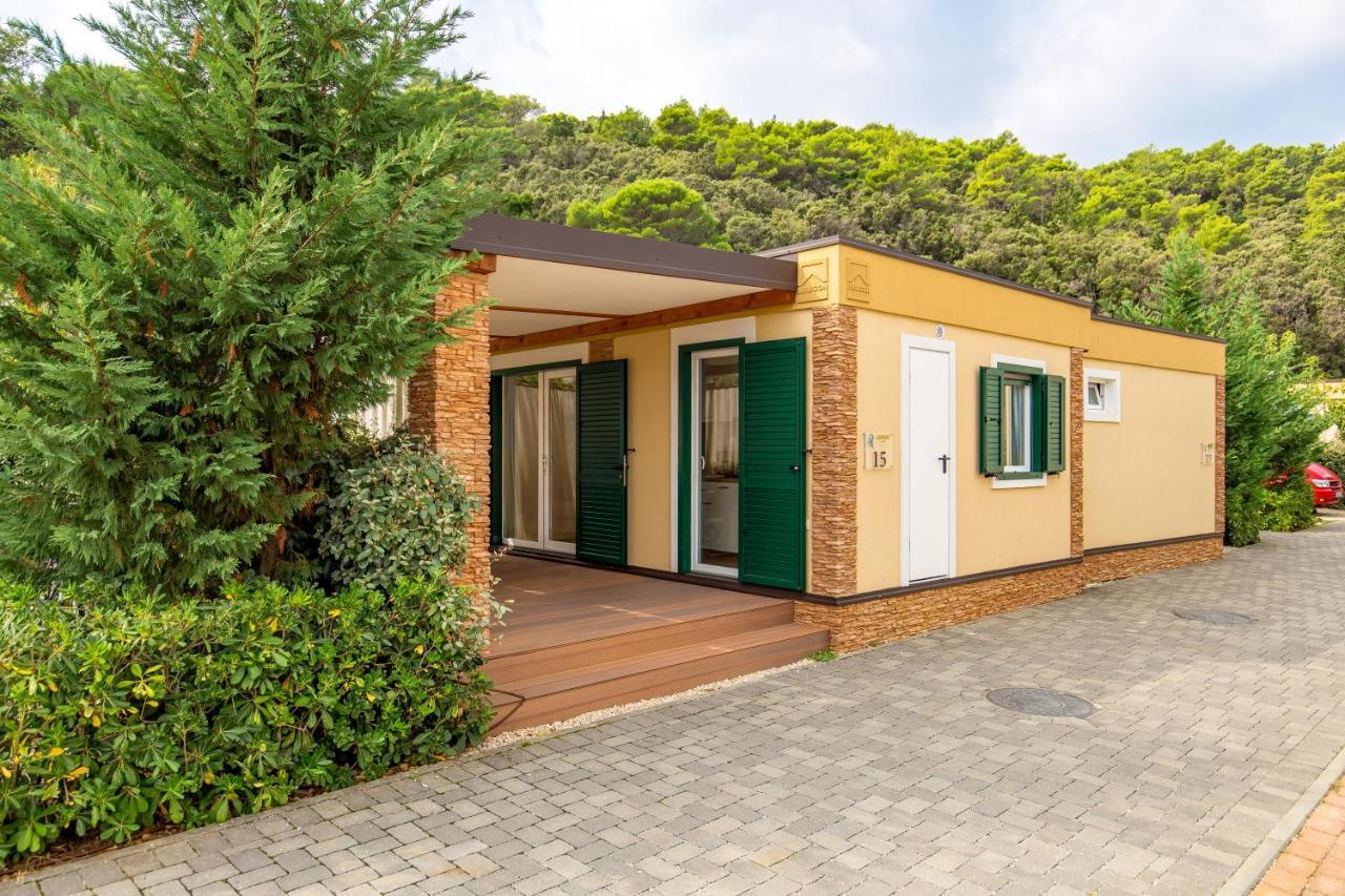 Lando Resort Kampor Εξωτερικό φωτογραφία