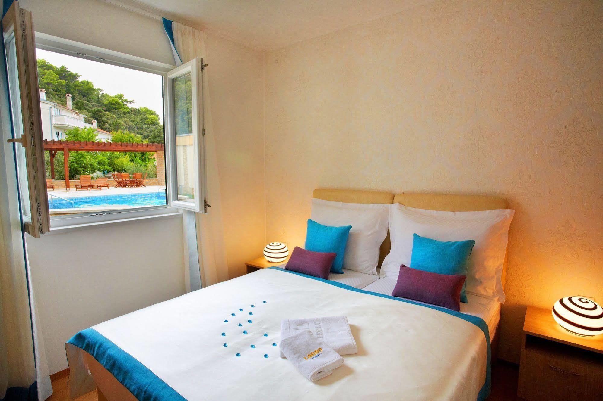 Lando Resort Kampor Εξωτερικό φωτογραφία