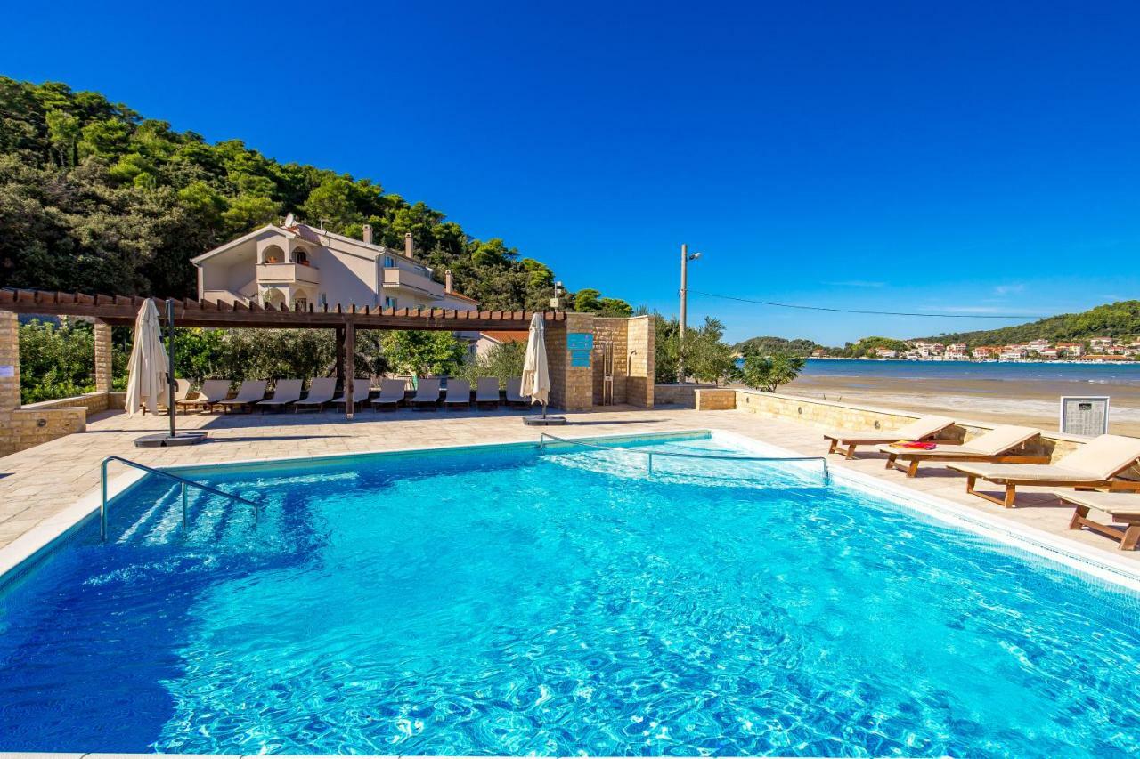 Lando Resort Kampor Εξωτερικό φωτογραφία
